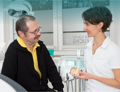 Behandlung bei Zahnarzt Ludwigsfelde